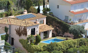 Villa Sitges Julia Vista Espectacular 2 k m s de la Playa Comoda & Area Tranquila Amplitud interior y plana